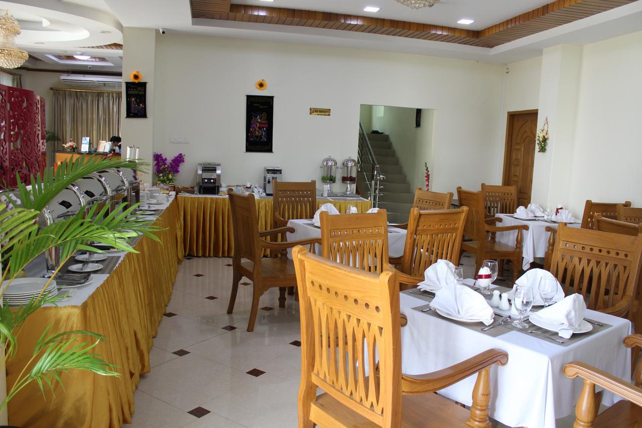 Ten Mile Hotel Yangon Exterior foto